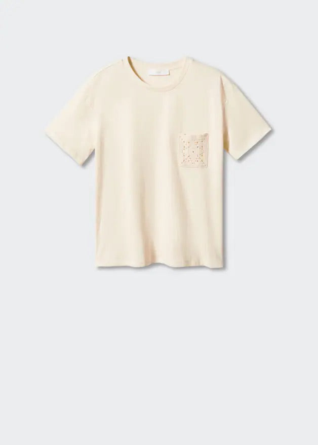 Crochet t-shirt with pocket
