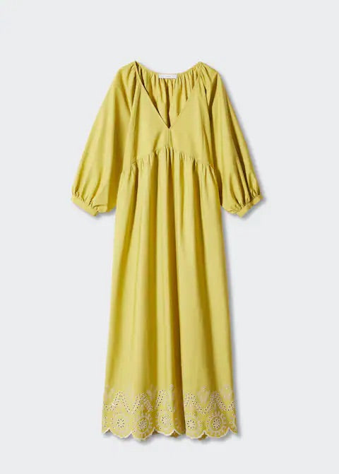 Puffed sleeves dress