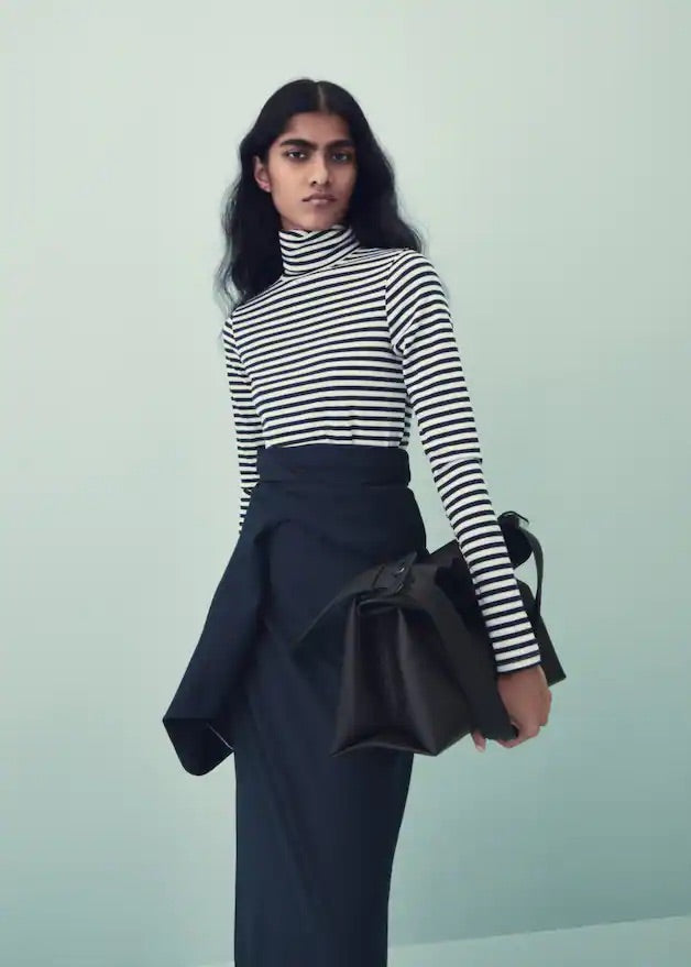 Shopper bag with buckle