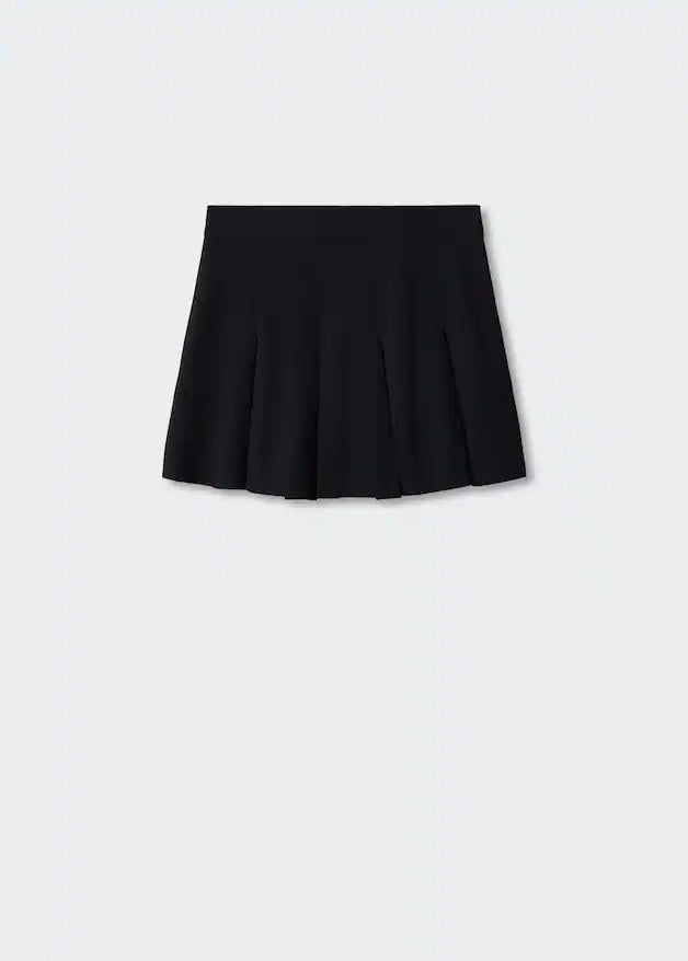 Wide pleated skirt