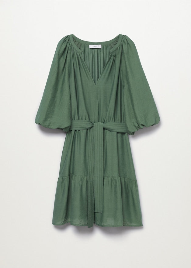 Puffed sleeves dress
