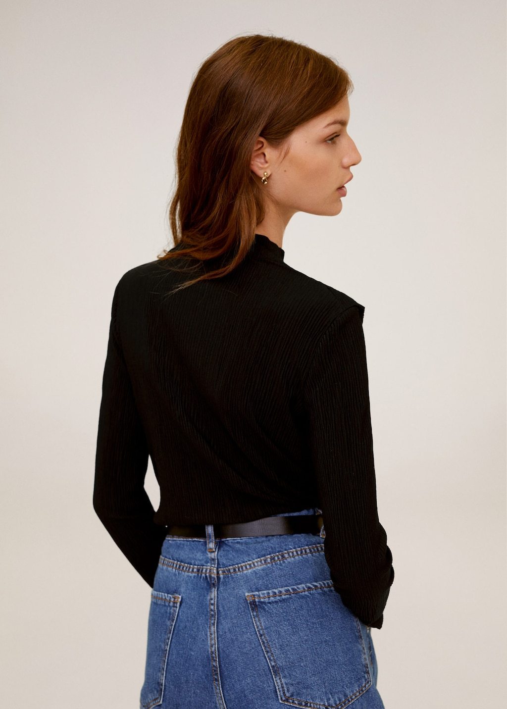 Ruffles pleated t-shirt
