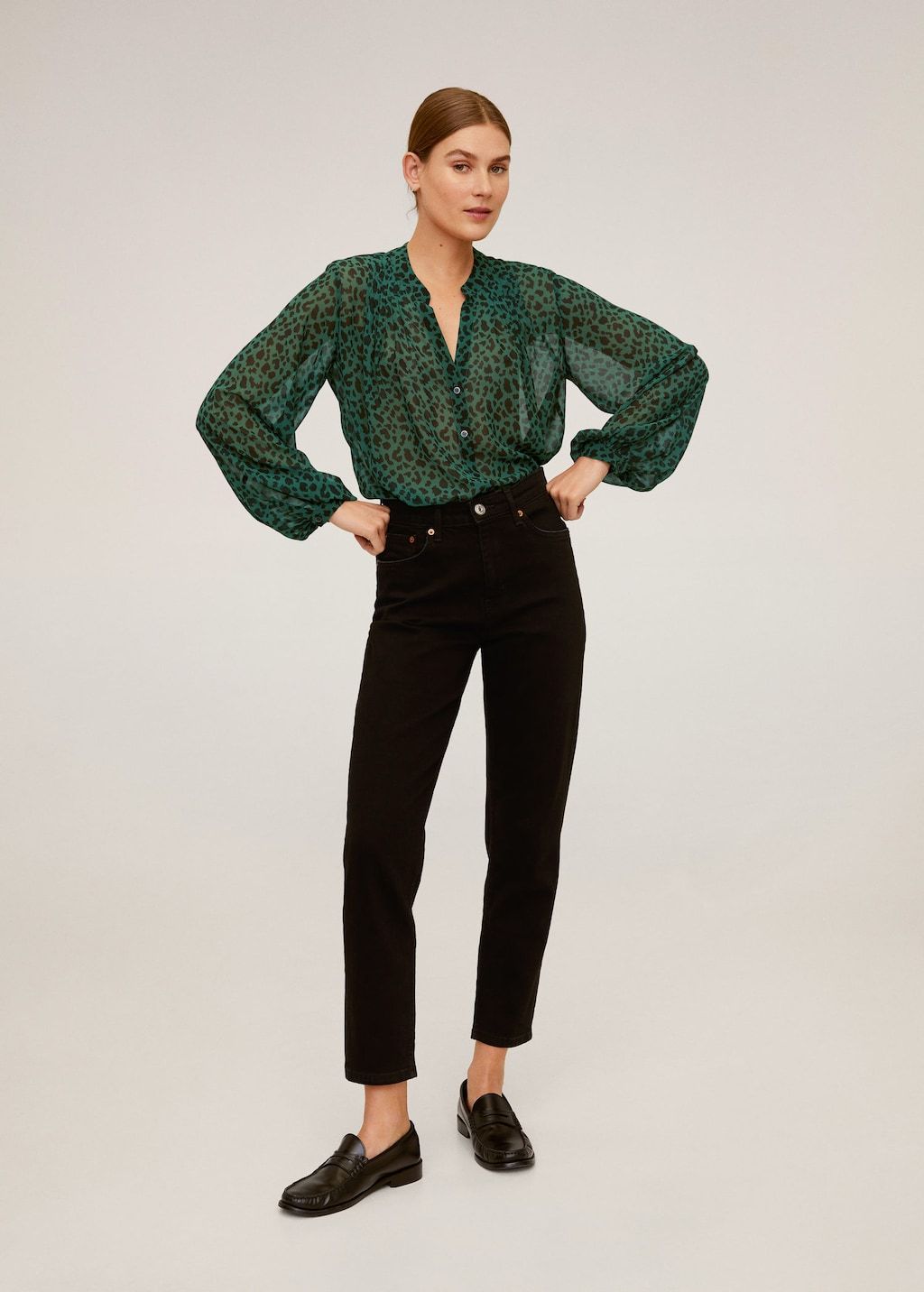 Flowy printed blouse