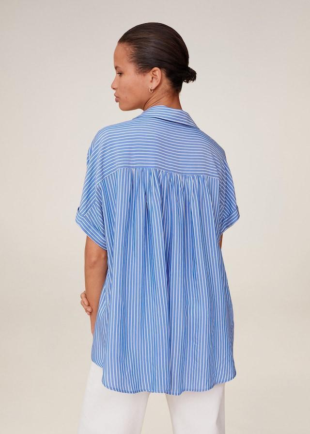 Buttoned striped shirt