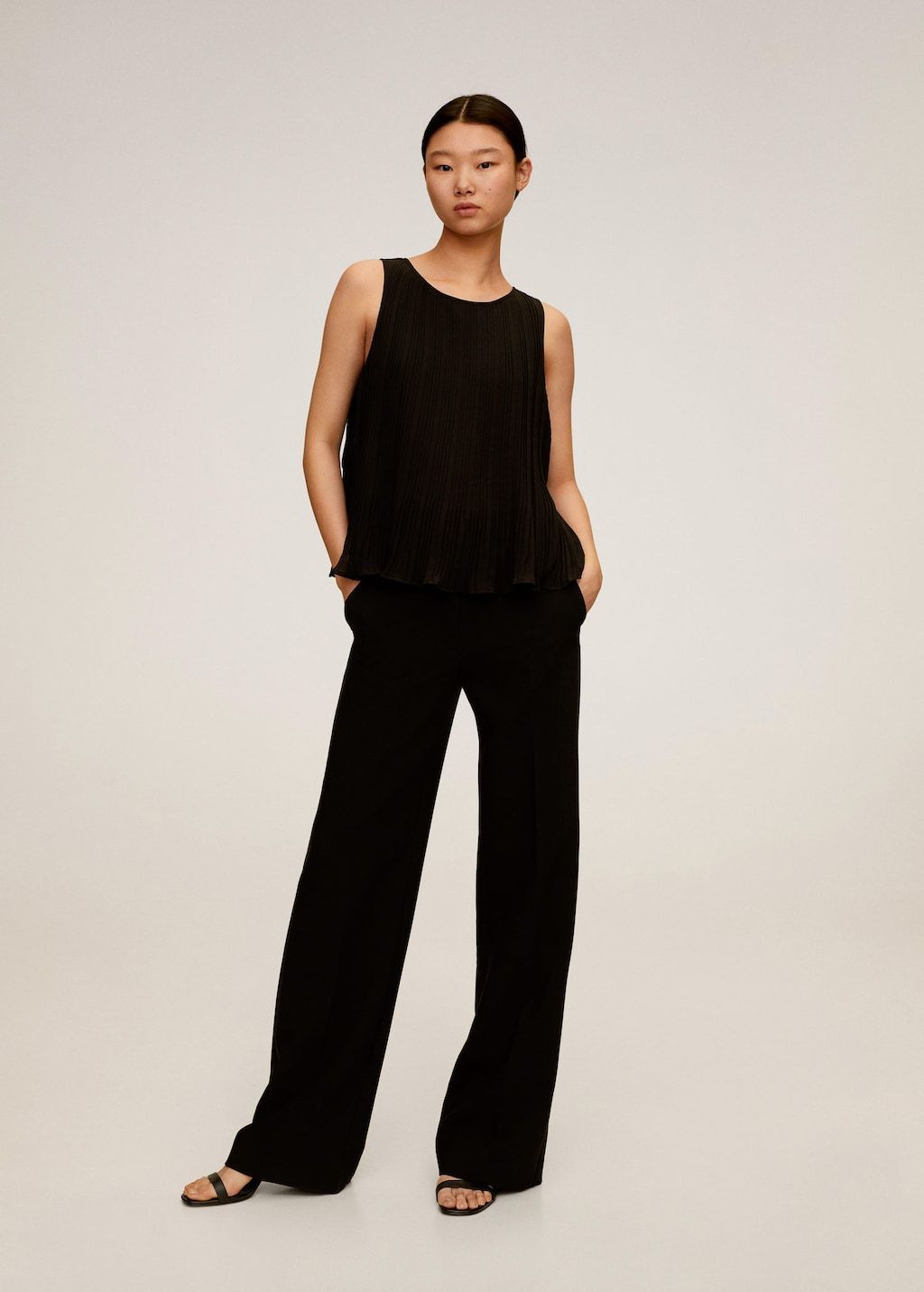 Pleated top