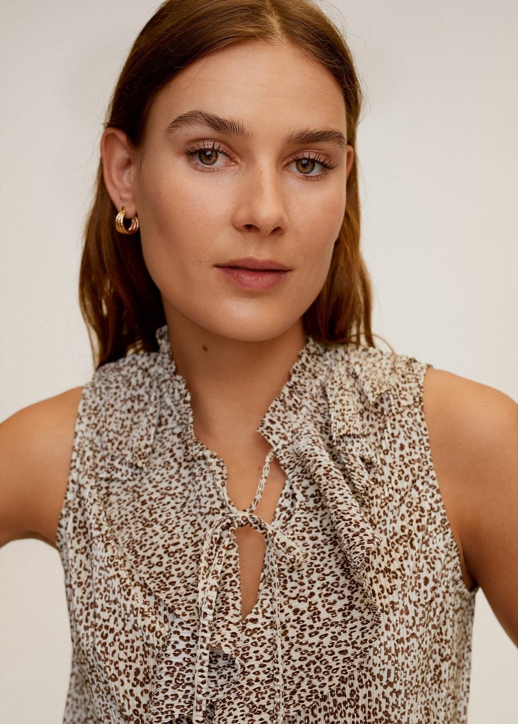 Ruffle pleated top