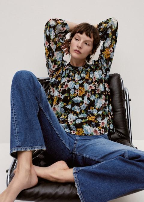 Floral print blouse