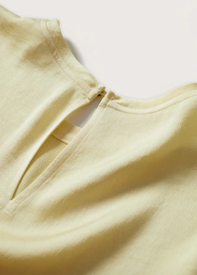 Short sleeved blouse