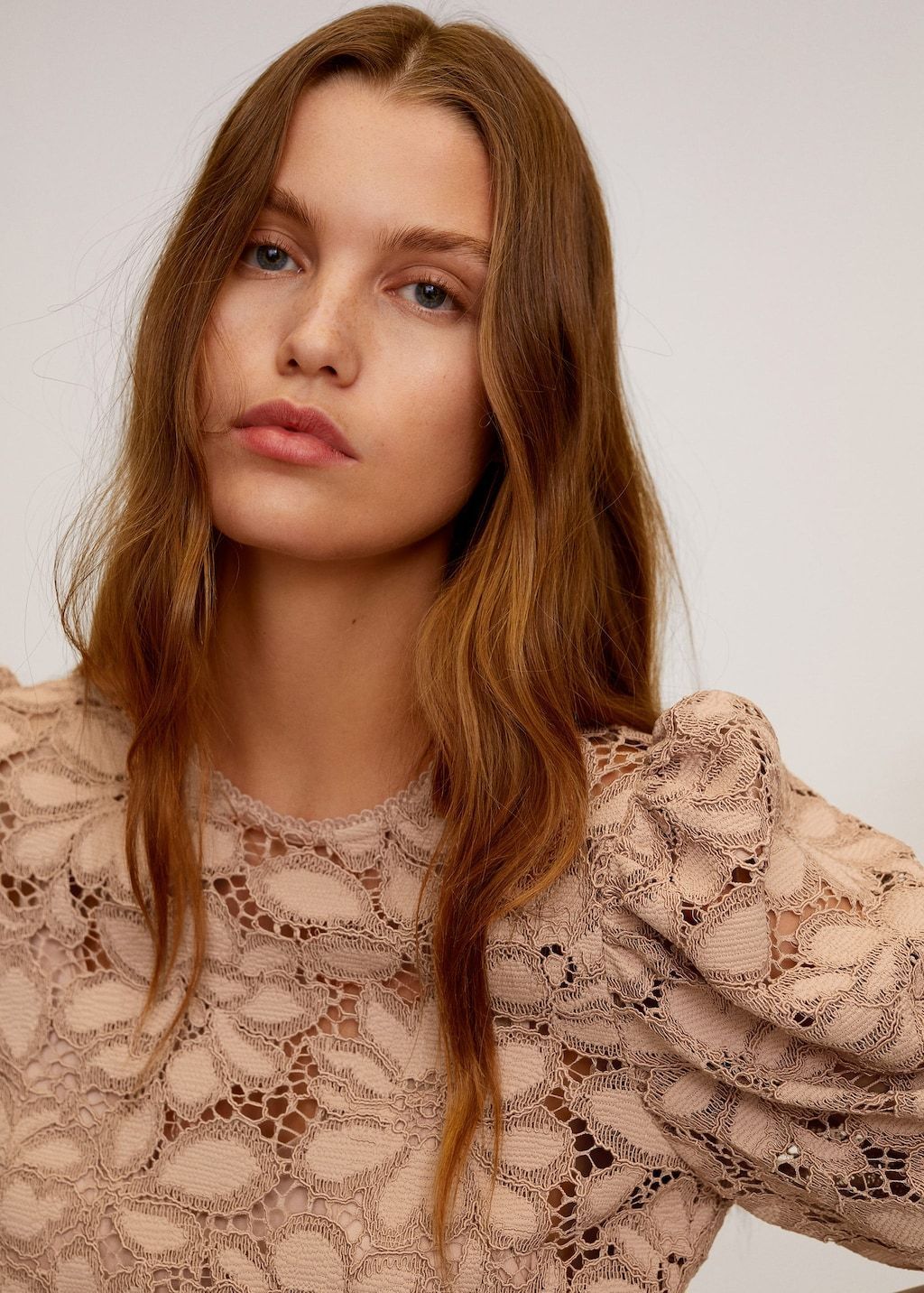 Puffed sleeves lace blouse