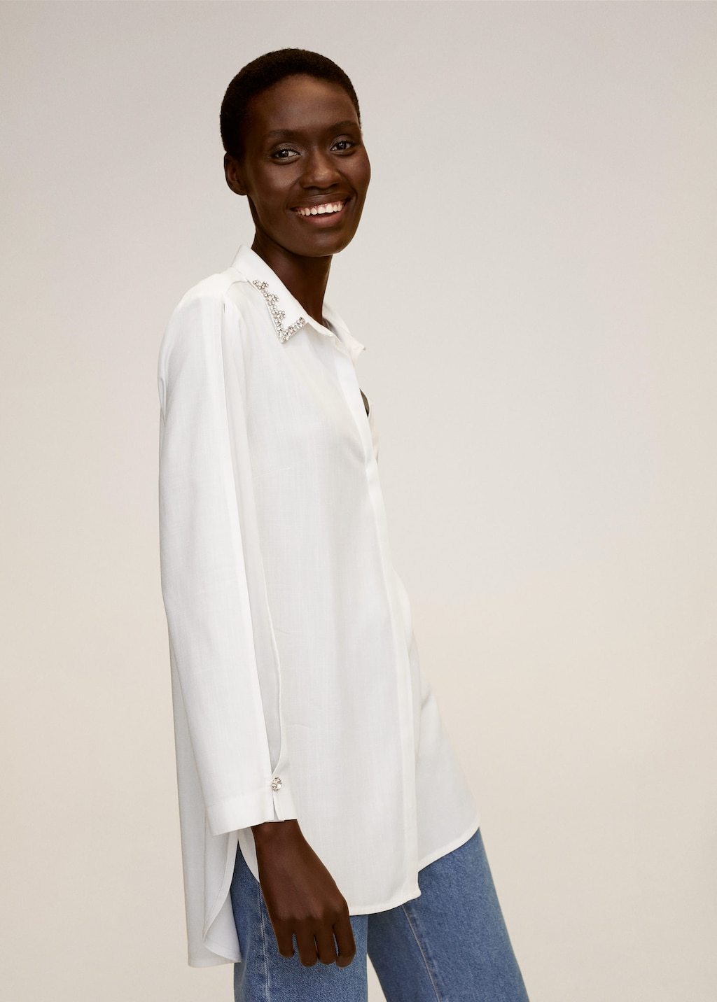 Beaded collar shirt