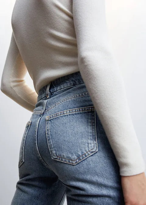 Medium-rise flared jeans