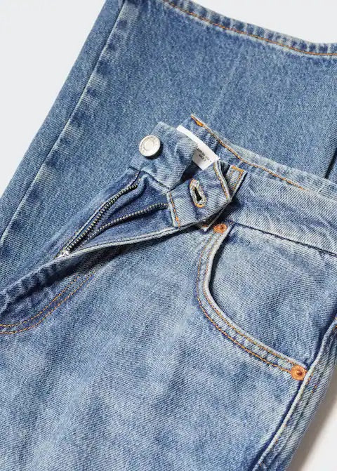 Medium-rise flared jeans