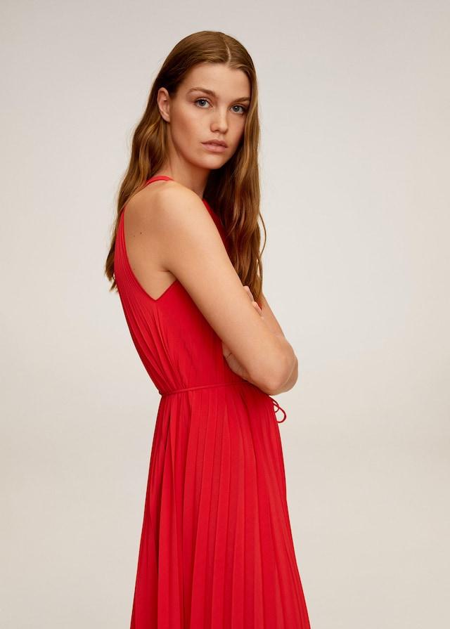 Belt pleated dress