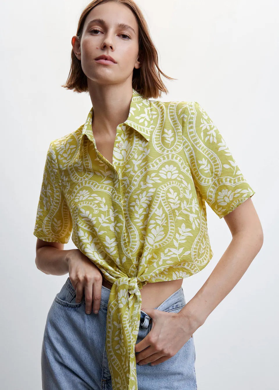 Knot printed shirt