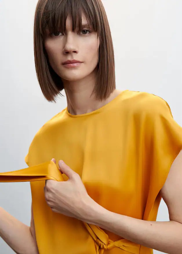 Satin dress with knot