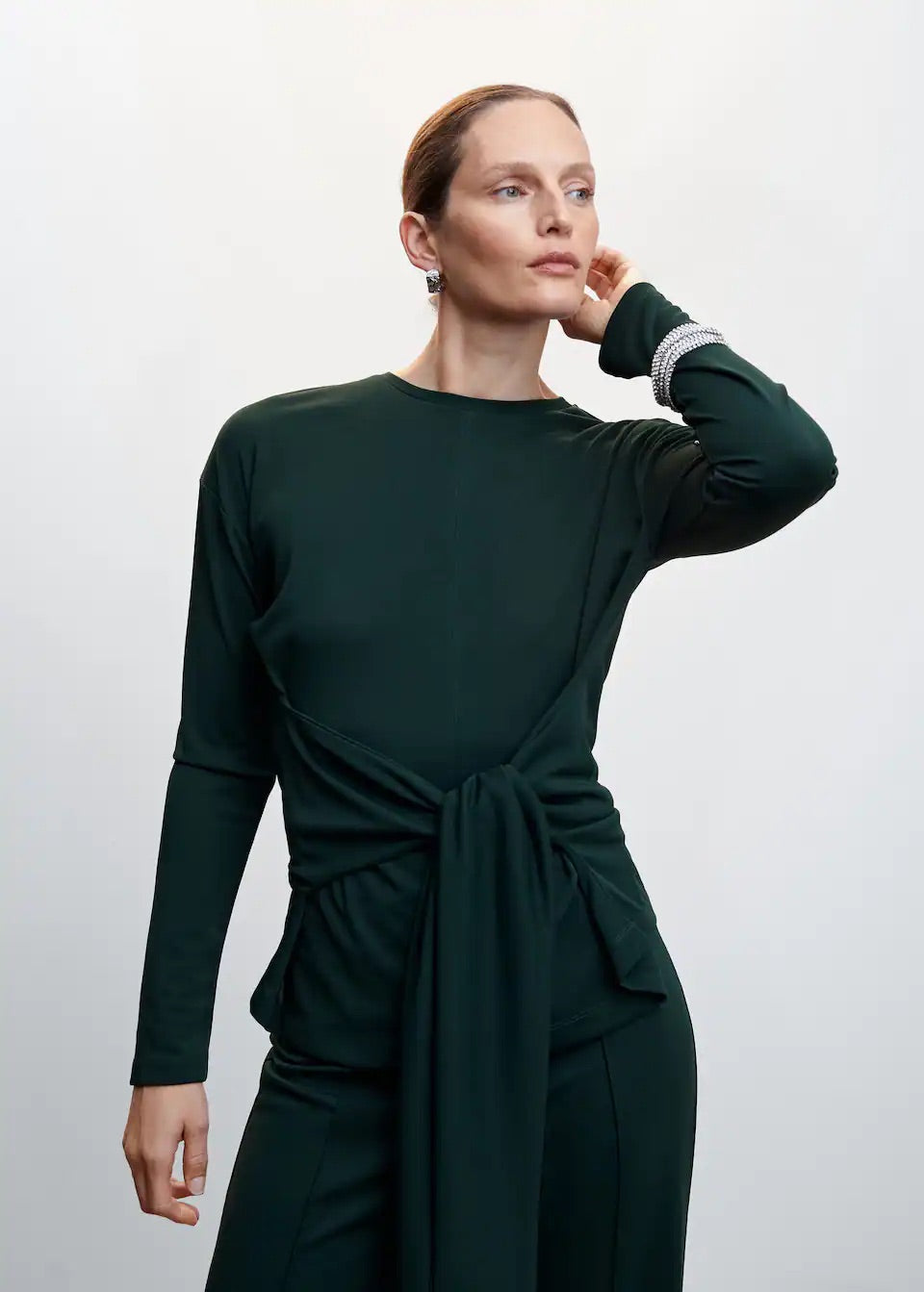 Knotted top