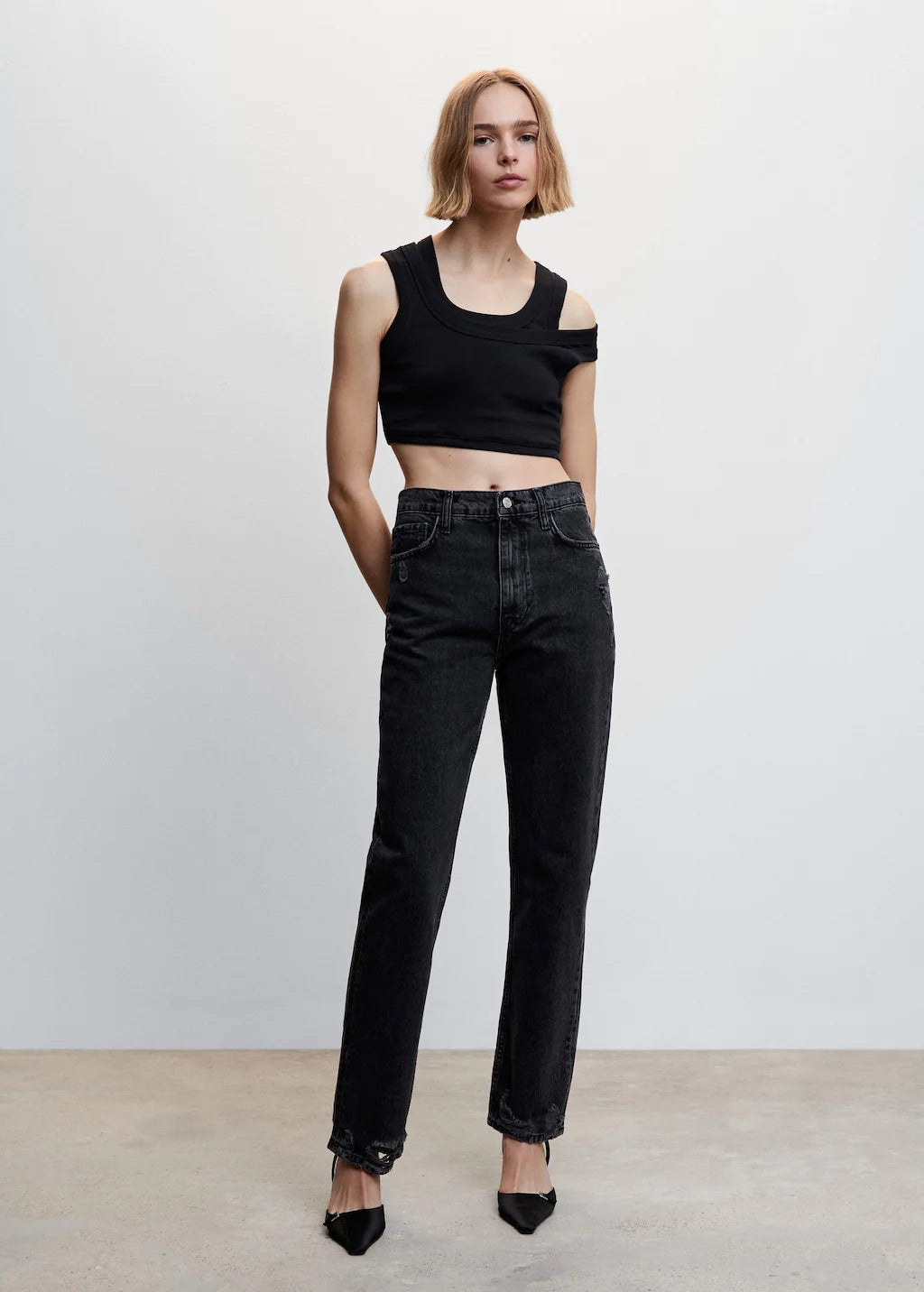 Ripped high rise straight jeans
