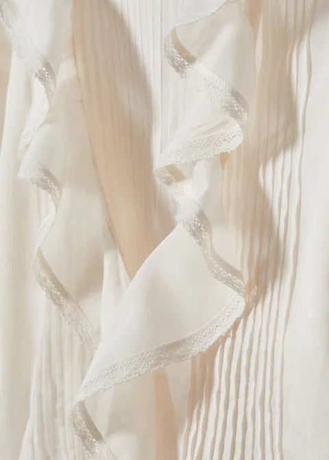 Ruffled puff sleeves blouse