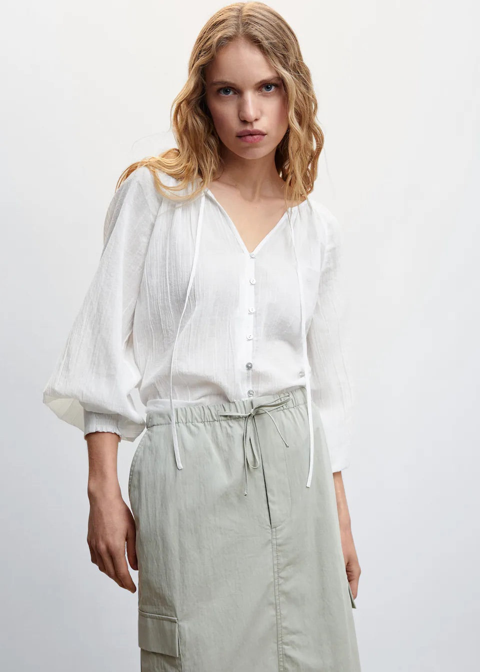 Buttoned textured blouse