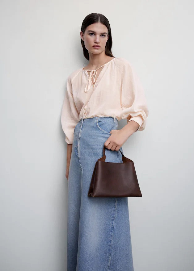 Buttoned textured blouse