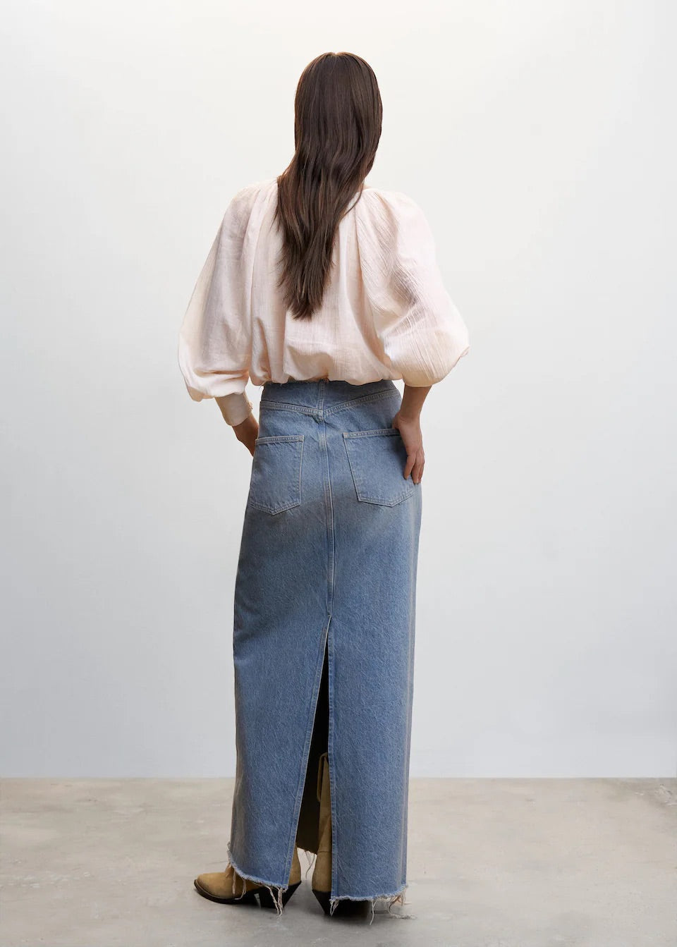 Buttoned textured blouse