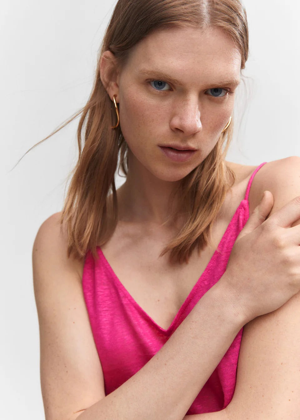 Strap linen top