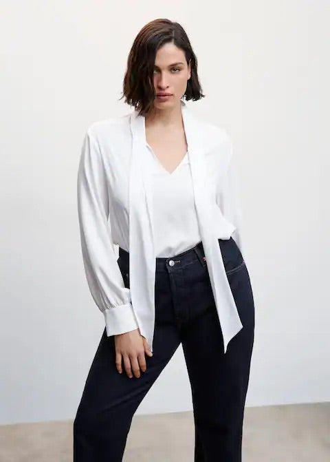 Lace flowy blouse