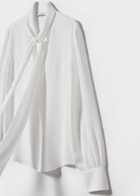 Lace flowy blouse