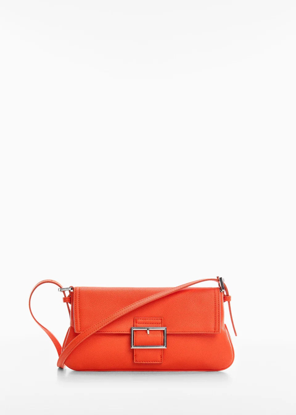 Shoulder bag with buckle