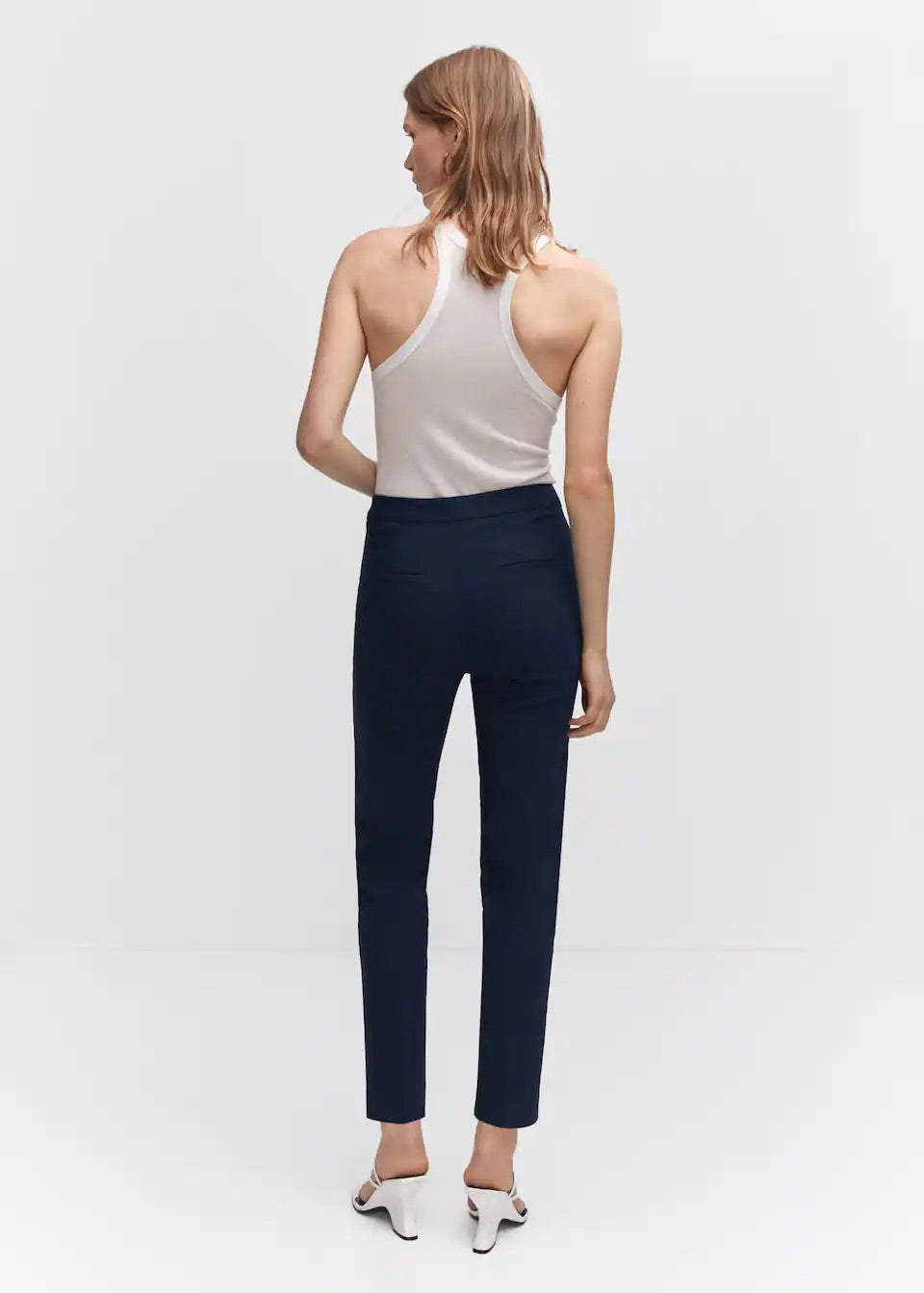 Cropped button trousers