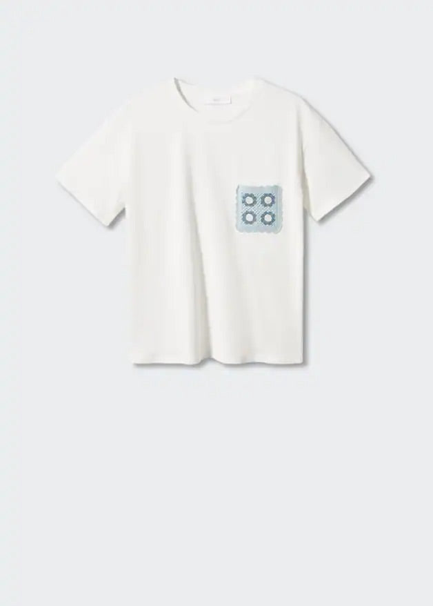 Crochet t-shirt with pocket