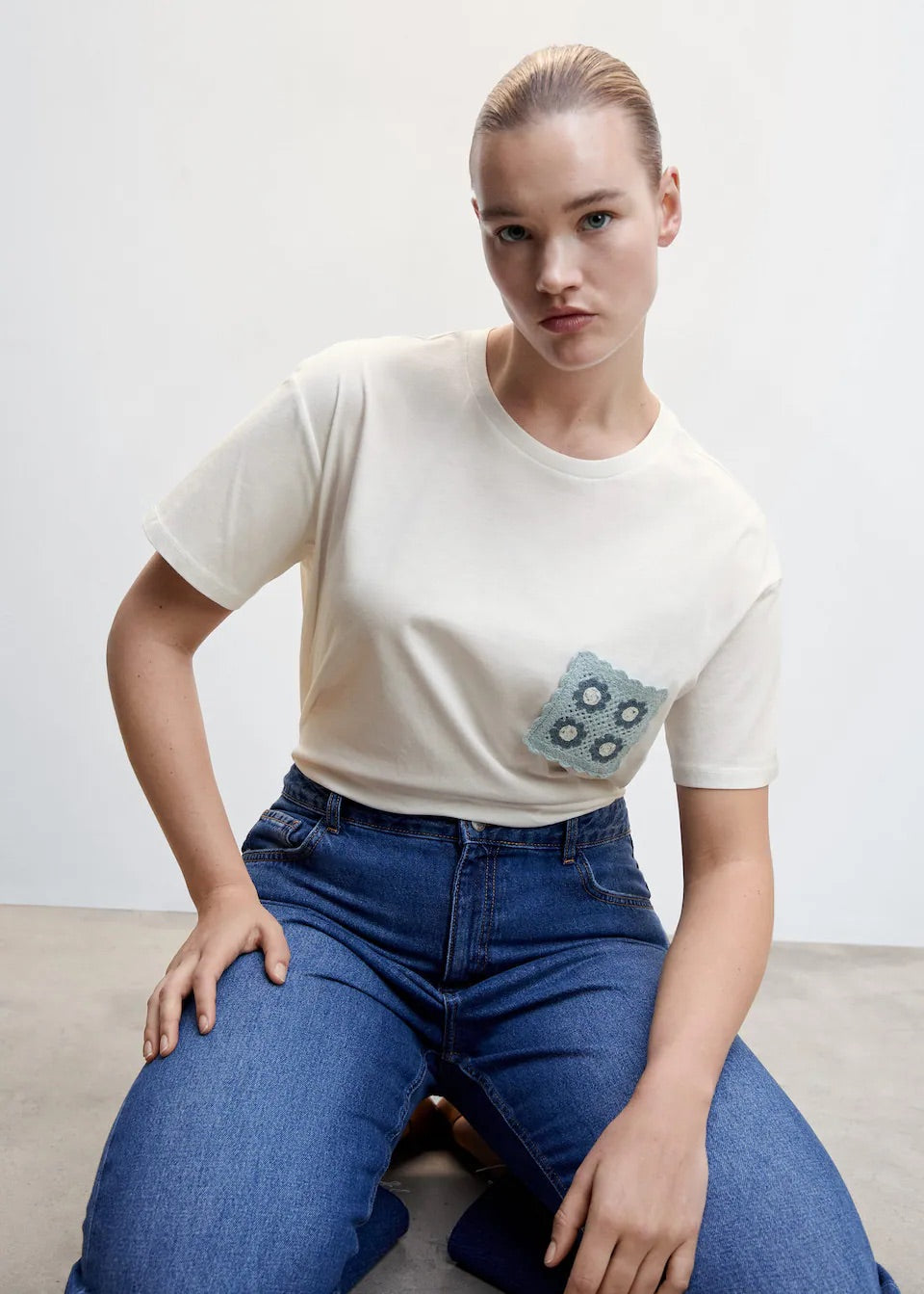 Crochet t-shirt with pocket