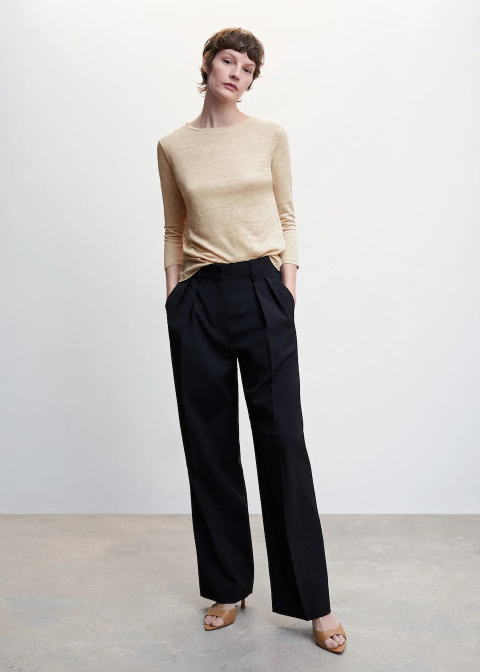 Long-sleeved linen T-shirt