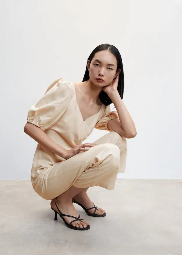 Jumpsuit with puffed sleeves
