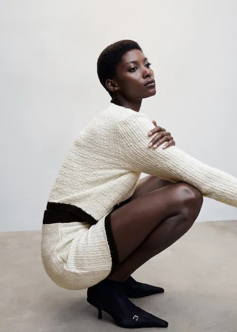 Buttoned tweed skirt