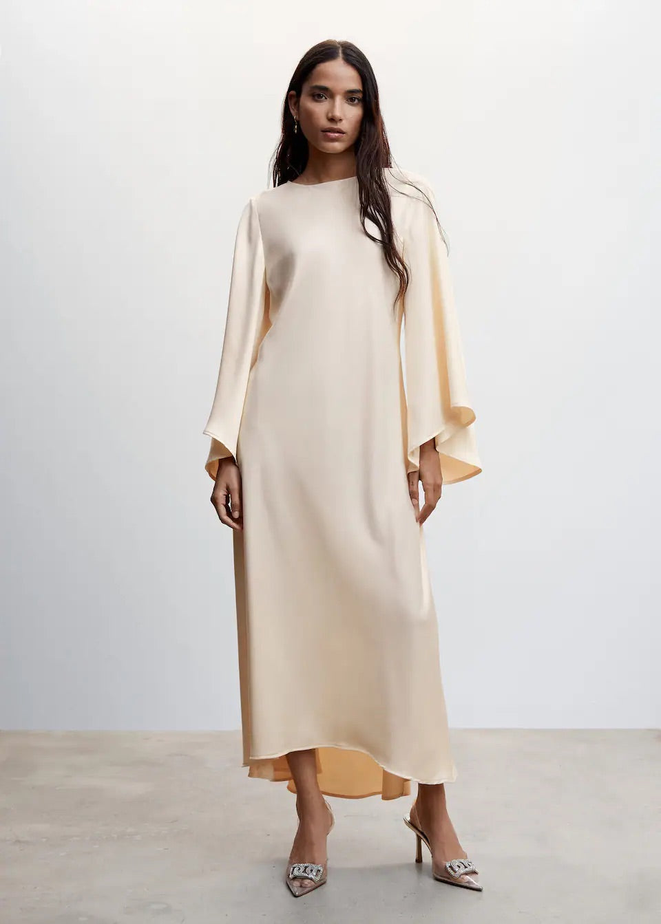 Flared sleeves dress