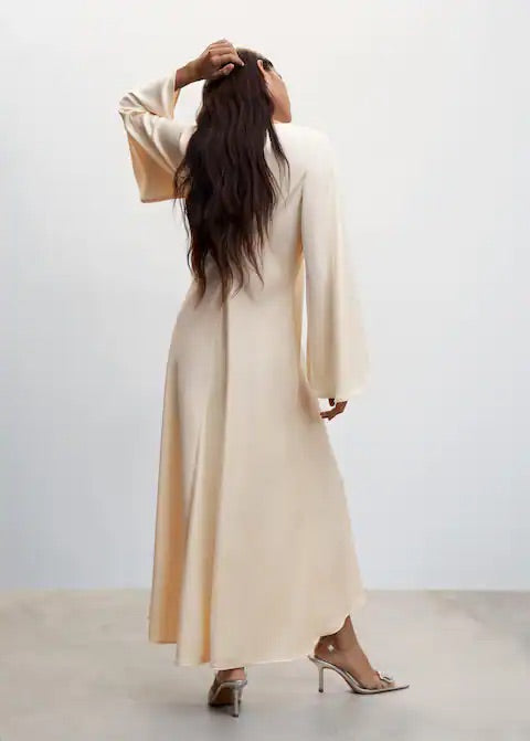 Flared sleeves dress