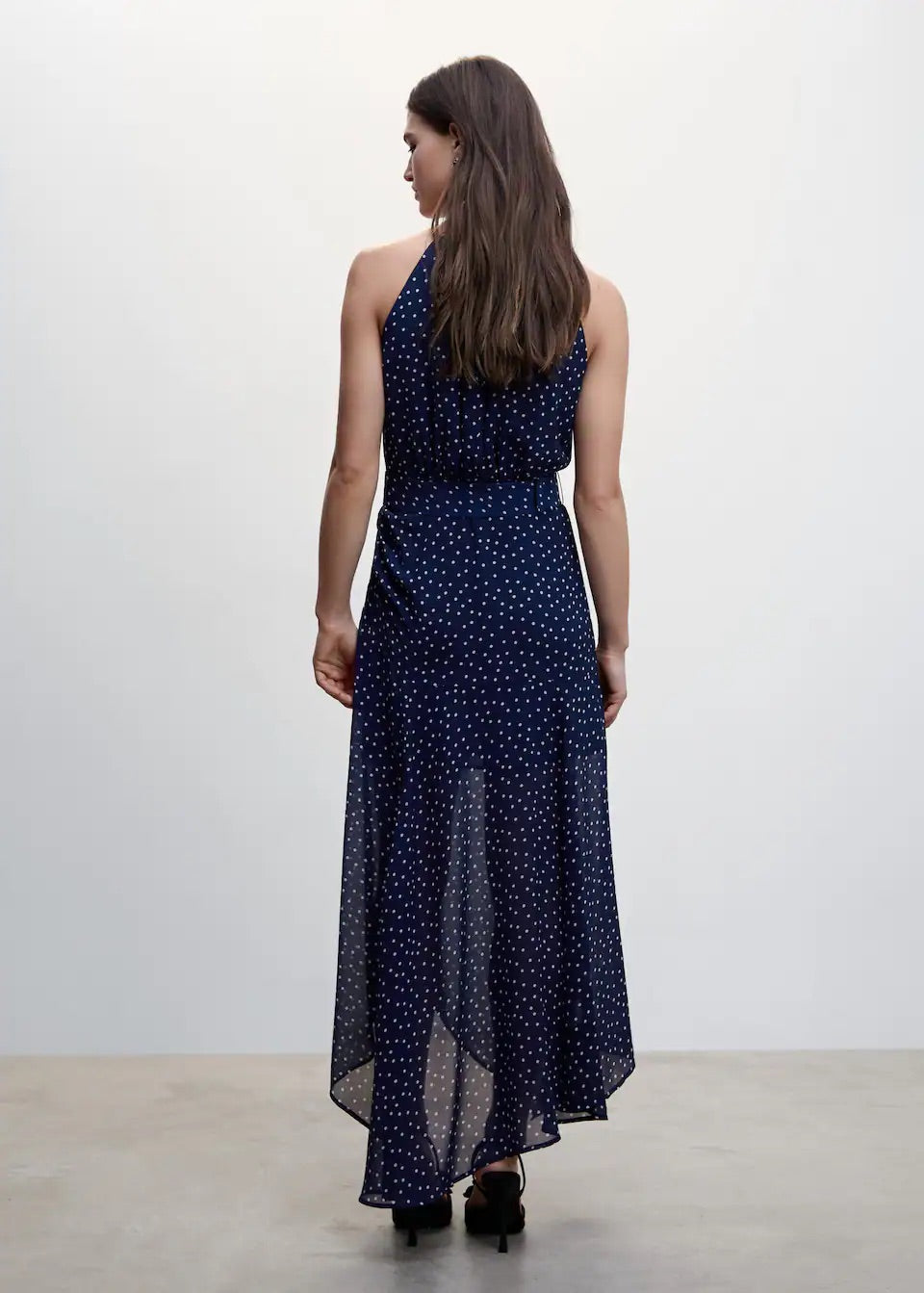 Halter-neck taupe dress