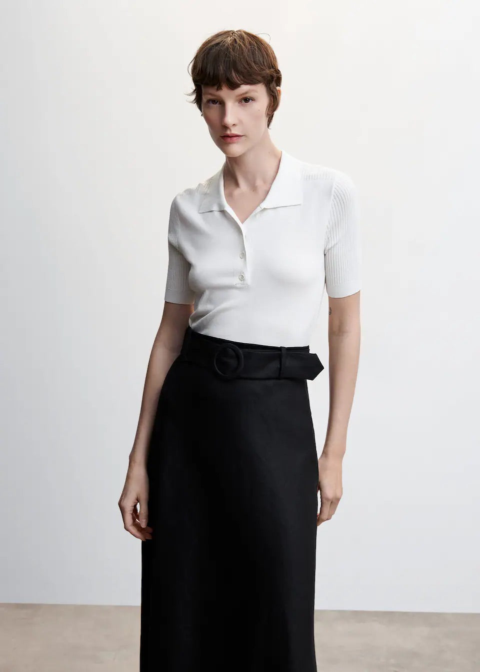 Linen skirt with belt