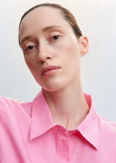 Embroidered flowers shirt