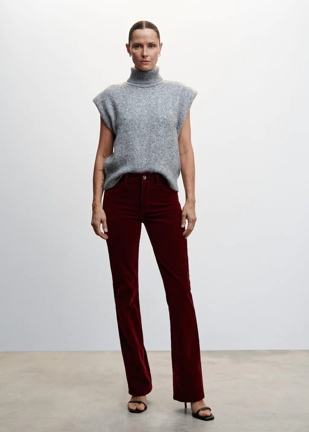 Mid rise velvet skinny jeans