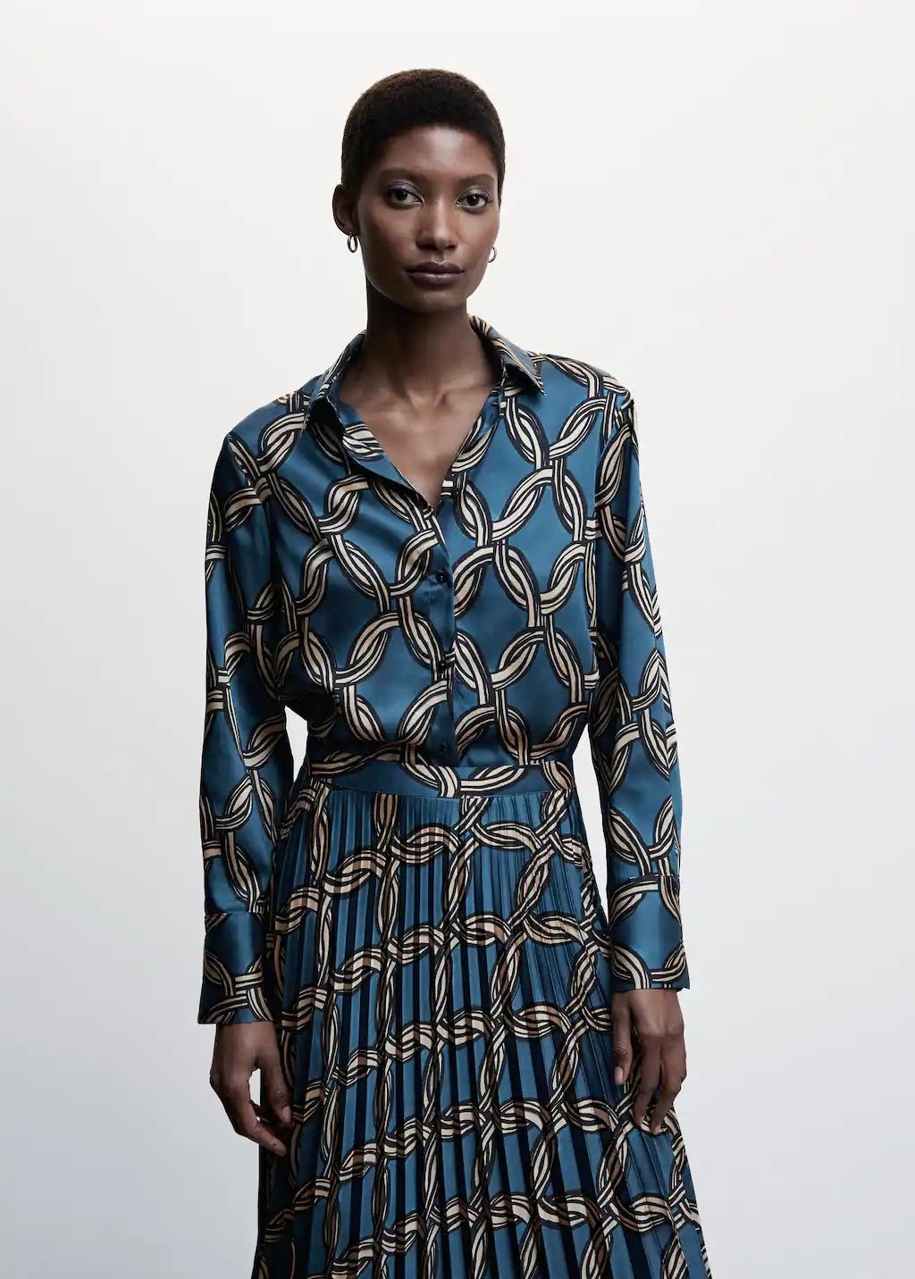 Geometric-print blouse
