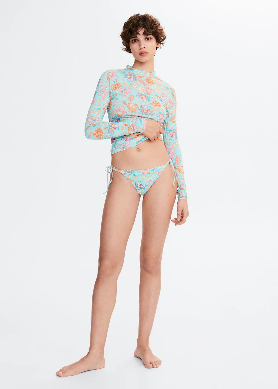 Printed turtleneck t-shirt
