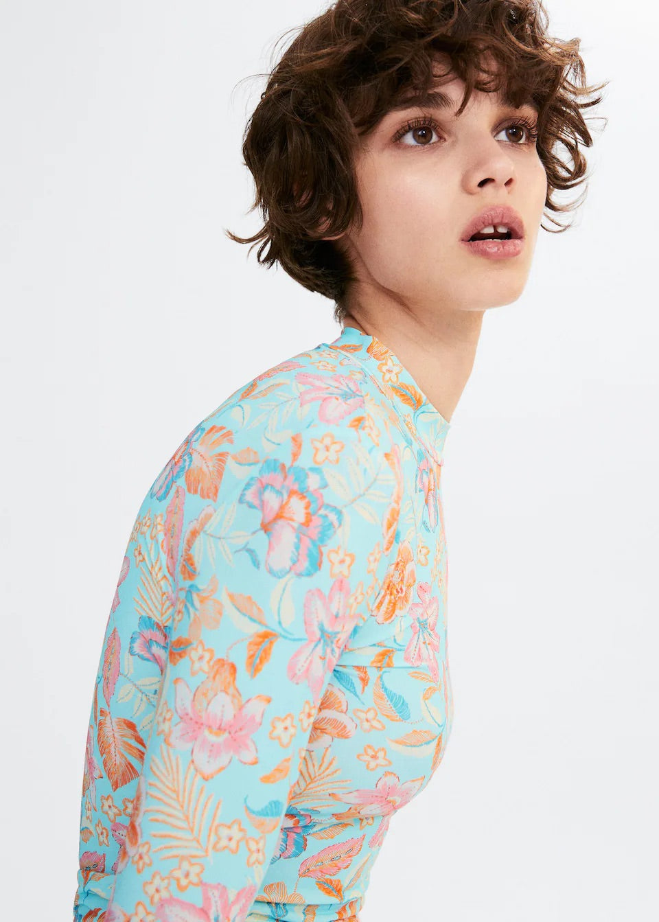 Printed turtleneck t-shirt