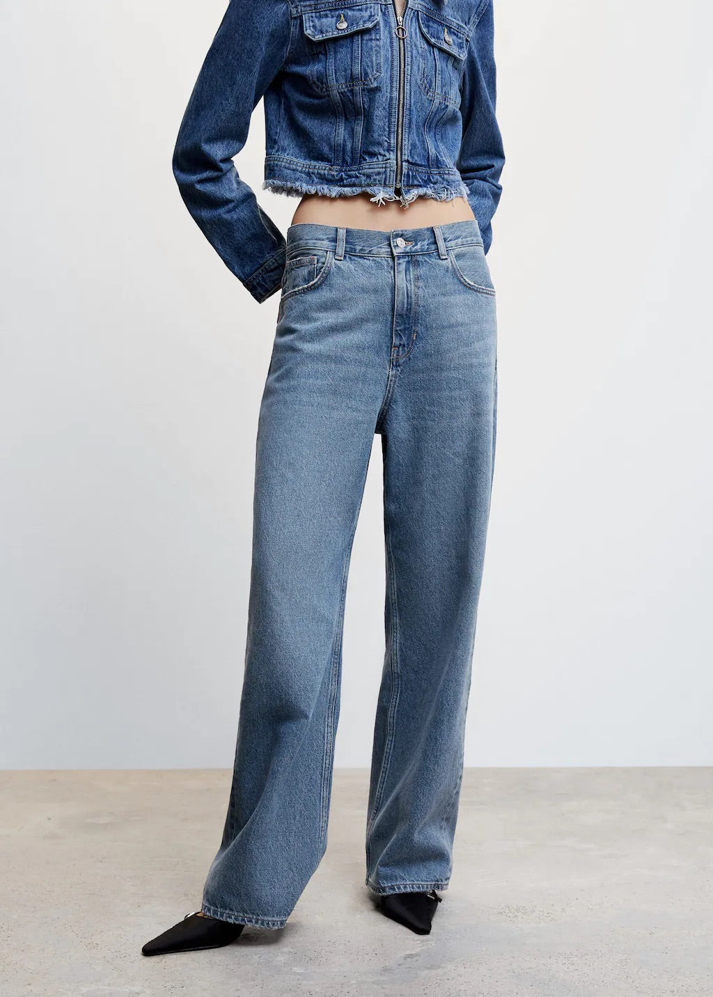 Wideleg loose low rise jeans