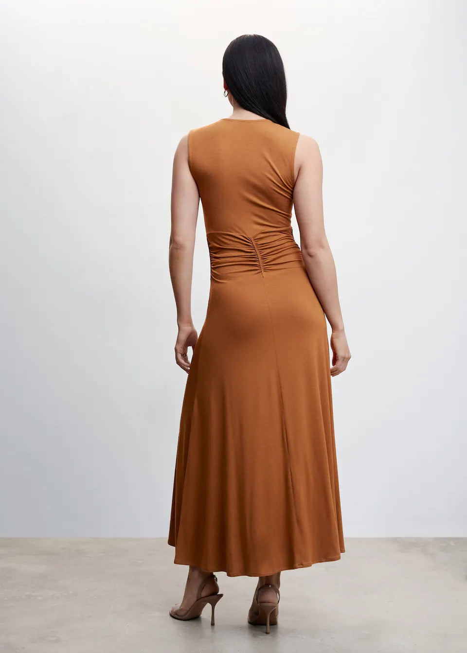 Dress with gathered waist