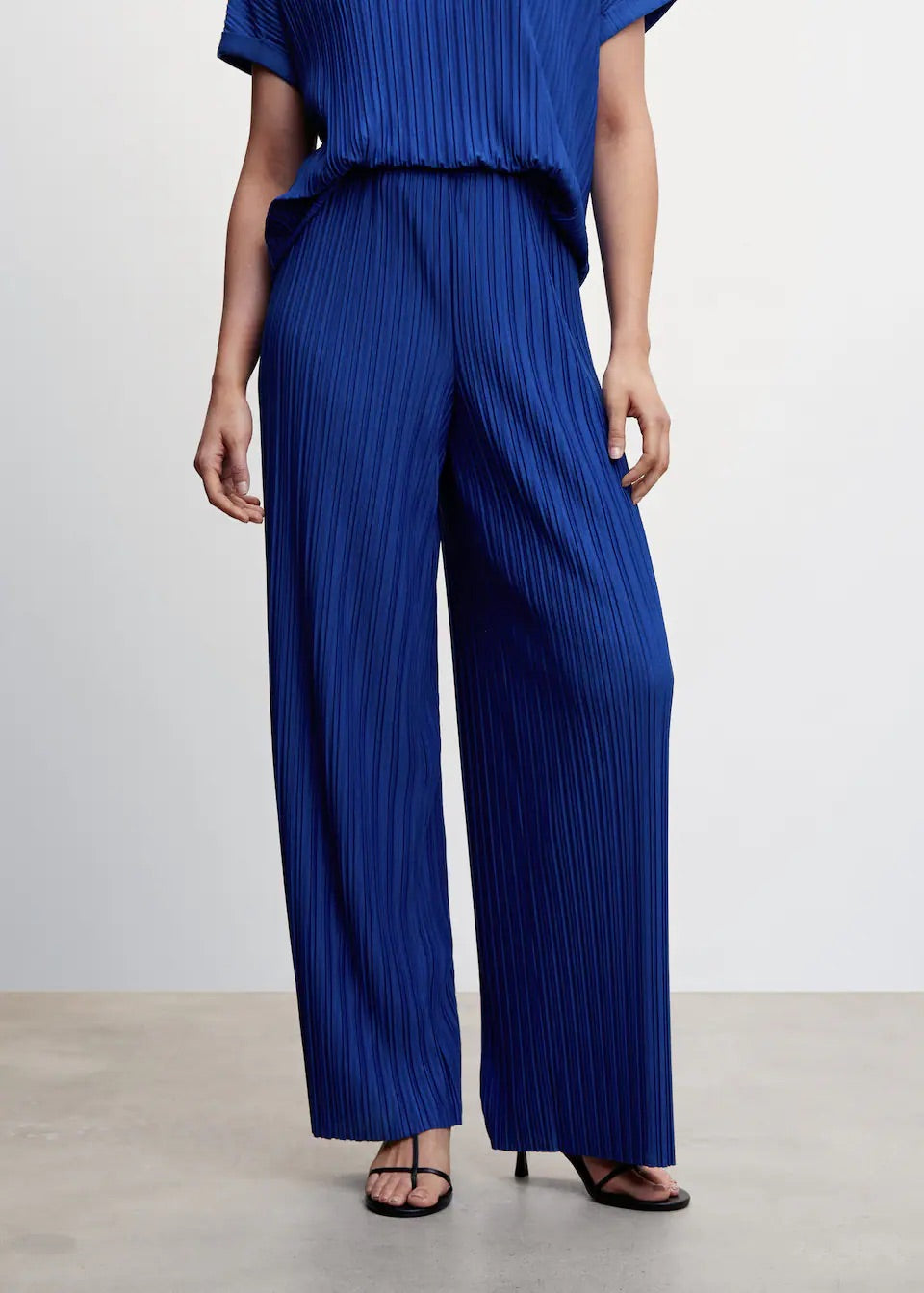 Pleated wideleg trousers