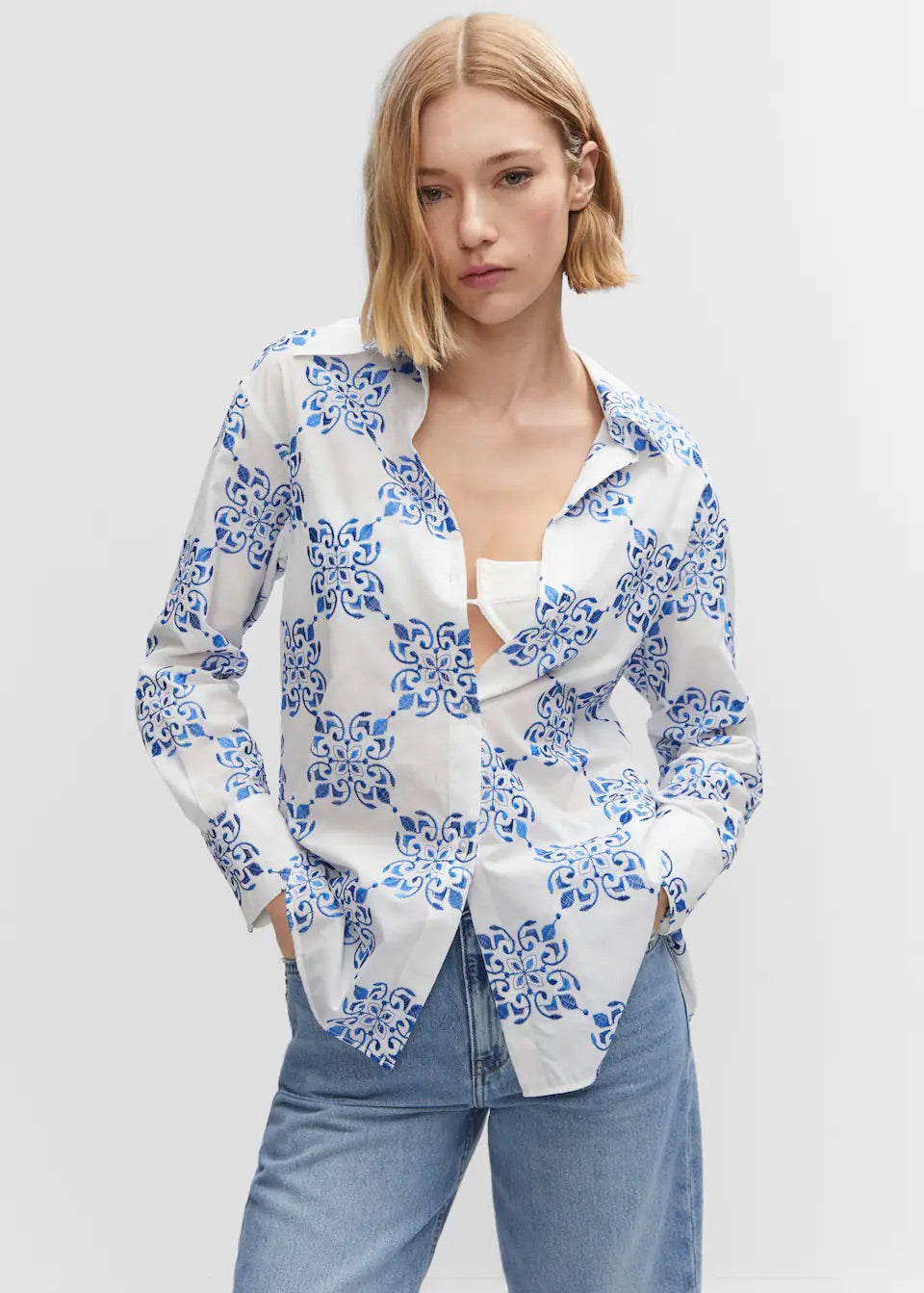 Oversized embroidered shirt