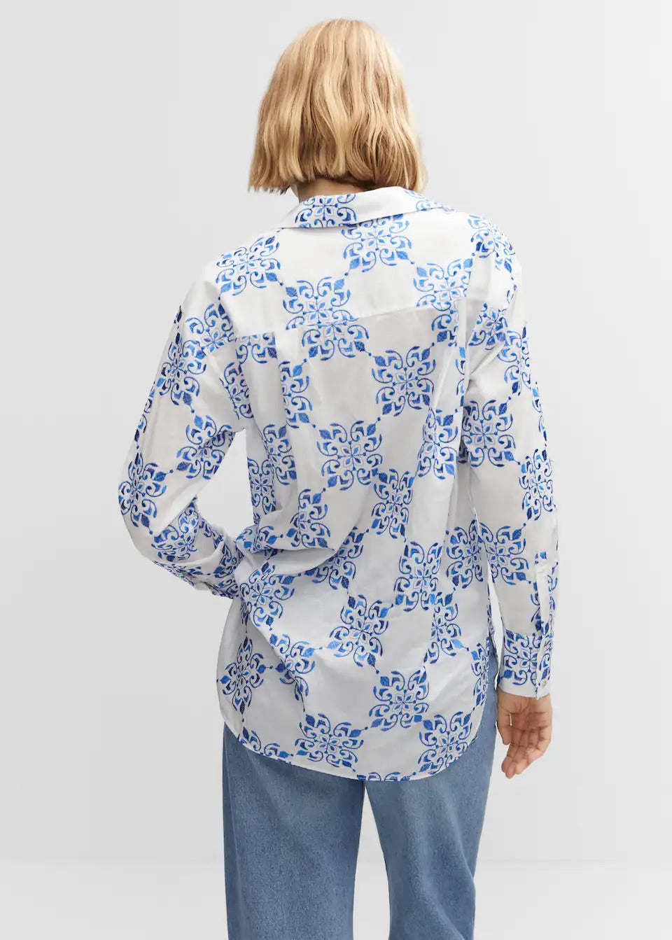 Oversized embroidered shirt