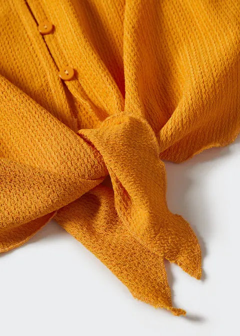 Cropped shirt with knot